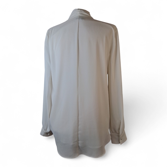 Ann Taylor Women Ivory Button Front Long Sleeve With Tie Neck Blouse SP - Picture 2 of 3